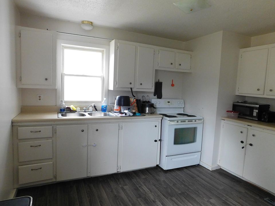 905 Elm St, Grayling, MI 49738 Zillow