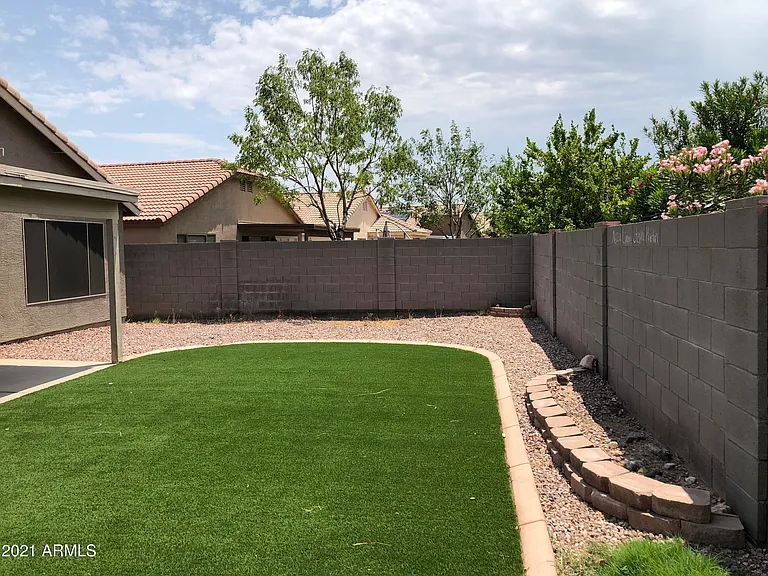 13201 W Mauna Loa Ln — Photo 32