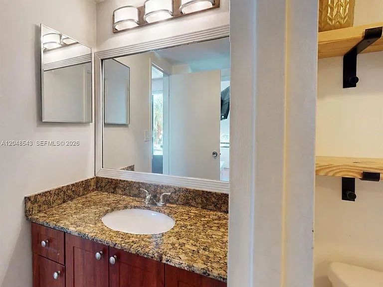 500 Three Islands Blvd #L25 — Photo 19