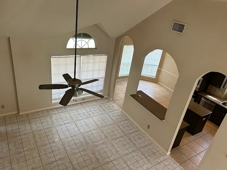 824 Hunters Gln — Photo 11