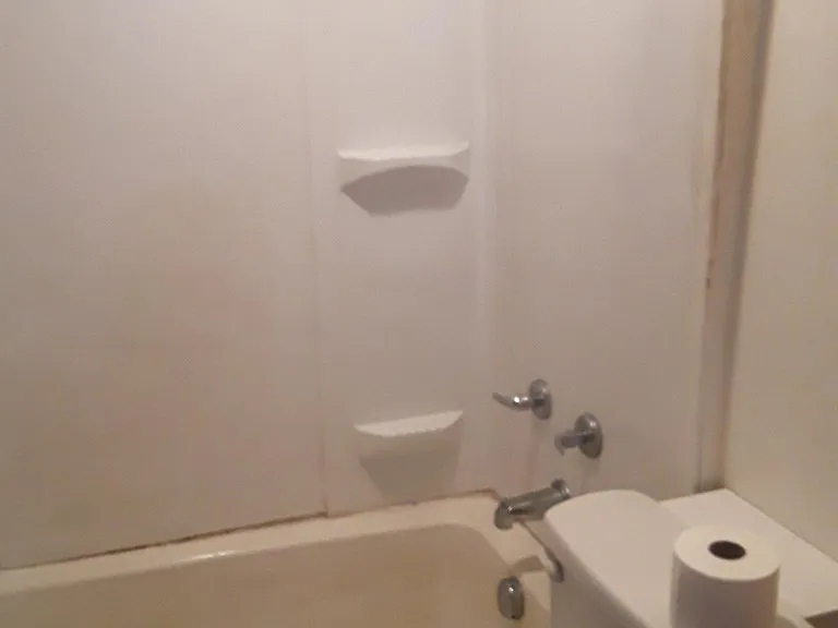 109 Sobieski St — Photo 11