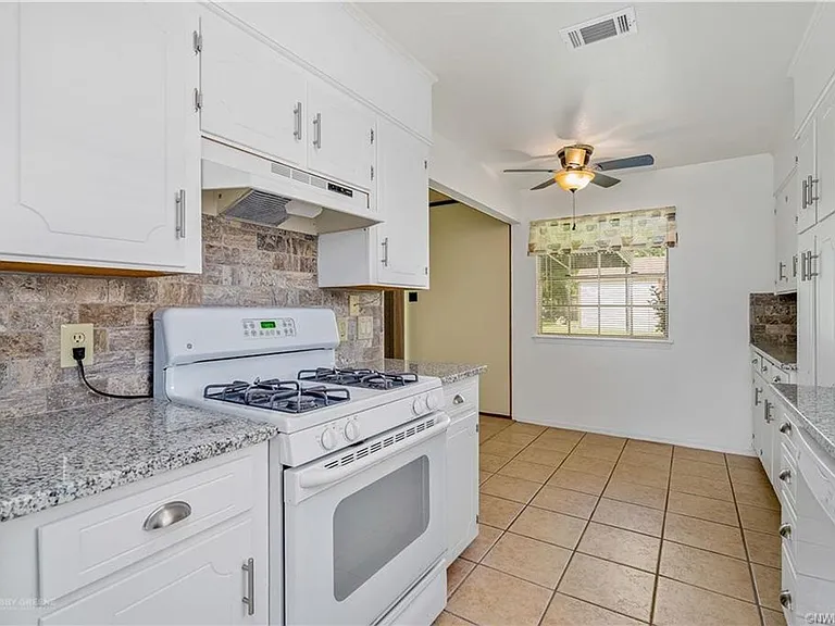 3511 Lanell Dr — Photo 10