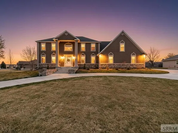 5930 E Pheasant Dr, Ammon, ID 83401