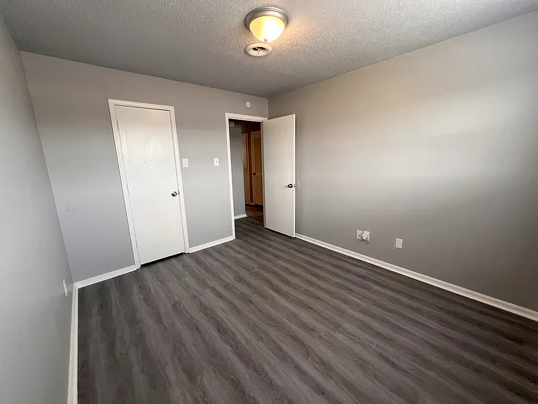 4607 Yorkshire Dr #3 — Photo 9