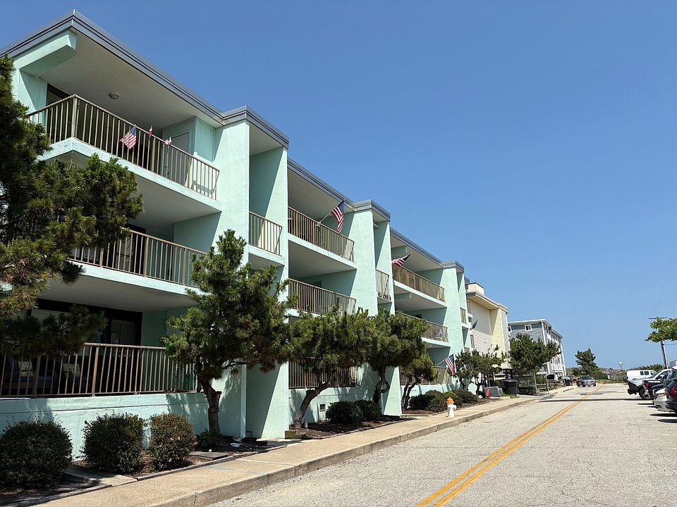 1st image of 14 68th St Unit 305