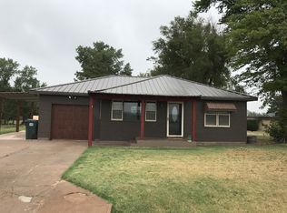 223 E American Rd, Lyons, KS 67554