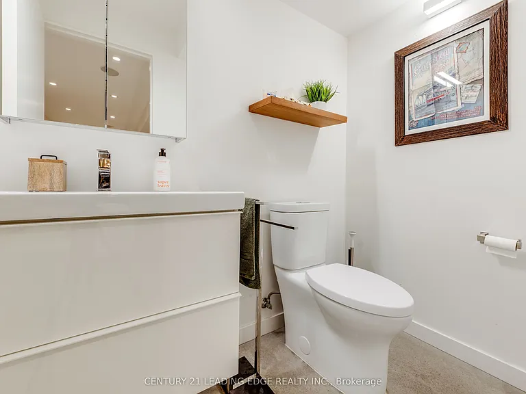 81 Dagmar Ave — Photo 50