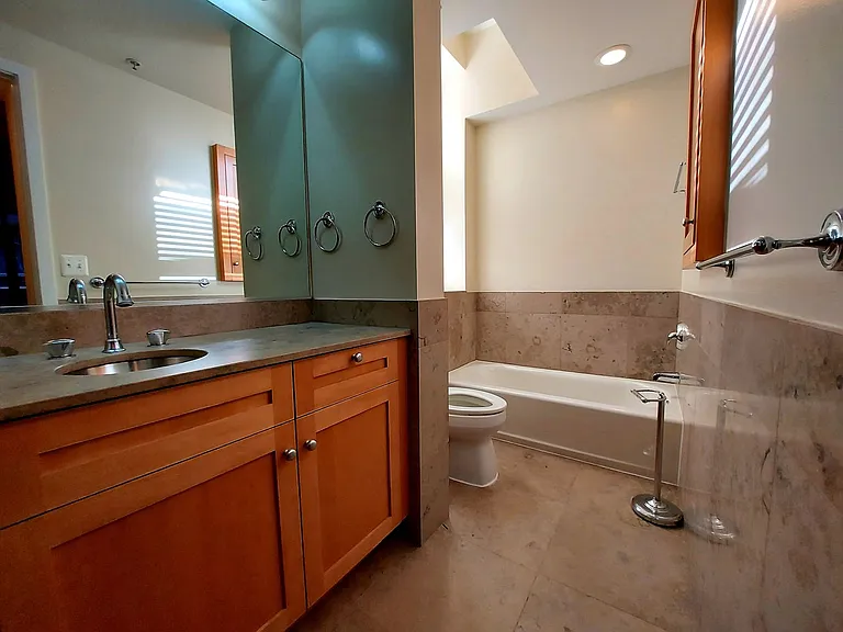 1440 Church St NW — Photo 12