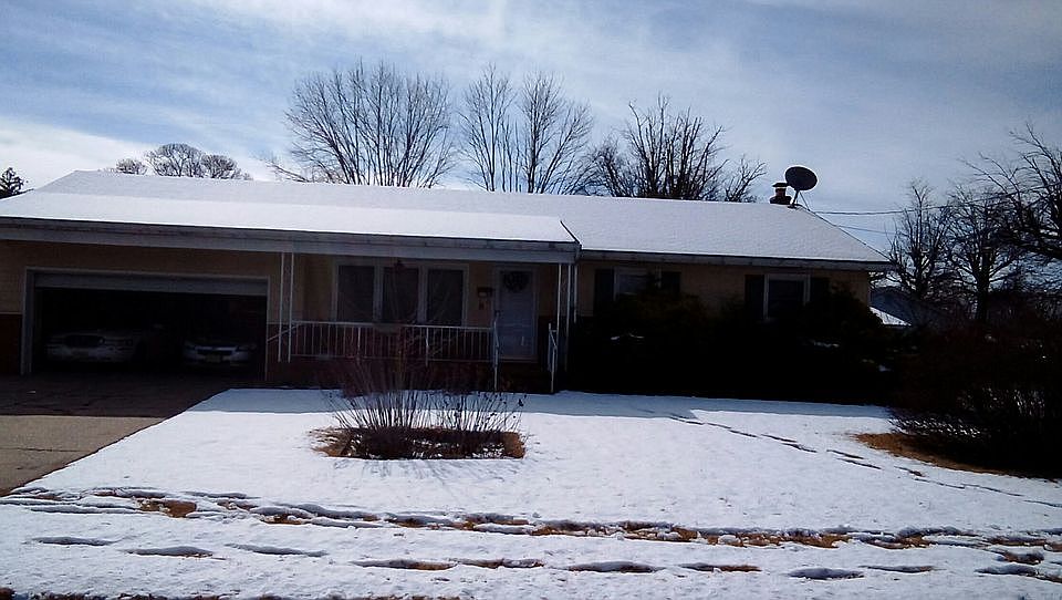 2nd image of 1145 Fairmount Ave