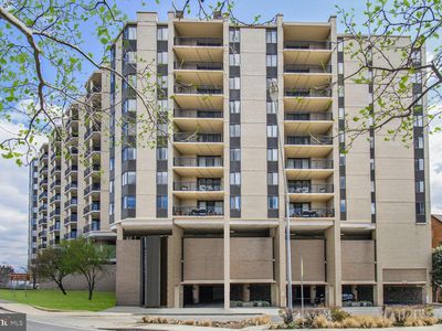 4242 E West Hwy APT 501, Chevy Chase, MD, 20814