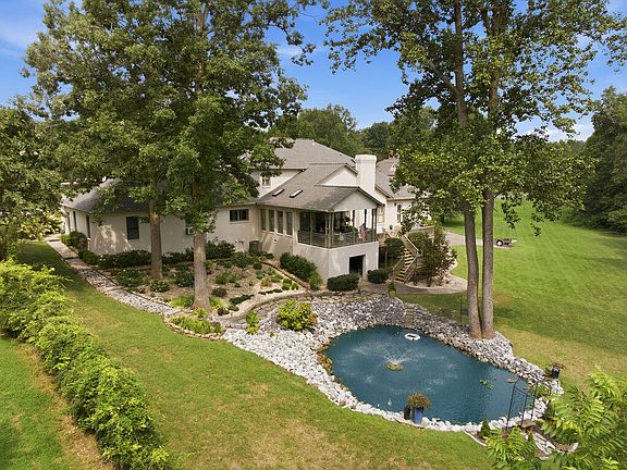 4th image of 1533 Spring Creek Dr
