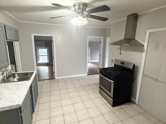 2nd image of 94 Cumerford St Floor 2