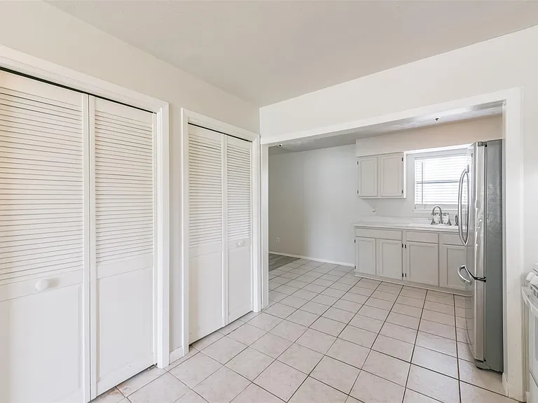 5514 Vickita Dr — Photo 20