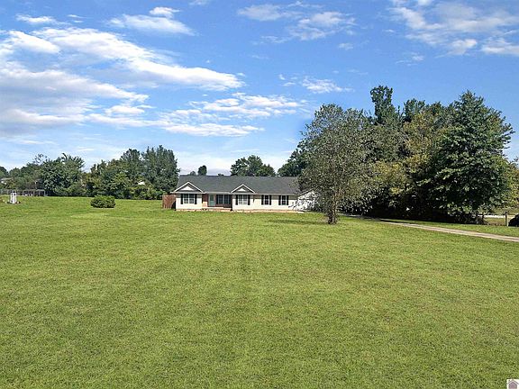 2nd image of 284 Farmersville Rd