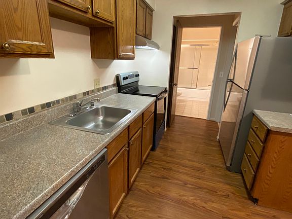 4th image of 54 S Broadway St APT 18