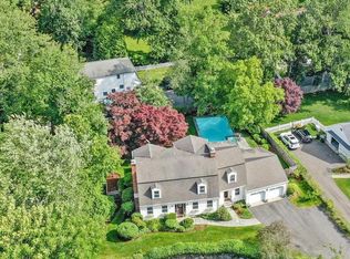 40 Tulip Tree Ln, Darien, CT 06820