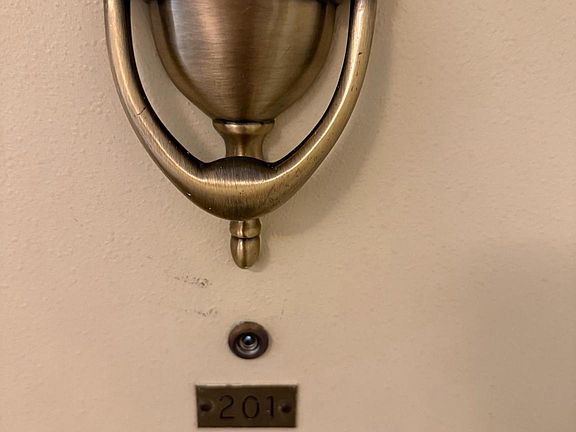 4th image of 1942 Kennedy Dr APT 201