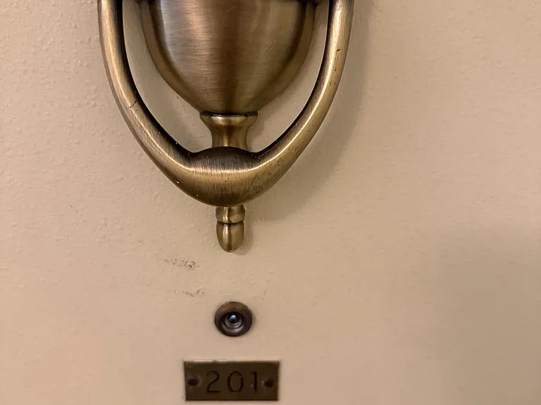 1942 Kennedy Dr #201 — Photo 4