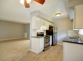 393 Enterprise Dr, Rohnert Park, CA 94928