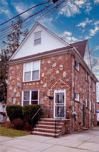 47-20 208, Bayside, NY, 11361