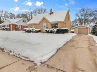 834 S 89th St, West Allis, WI 53214