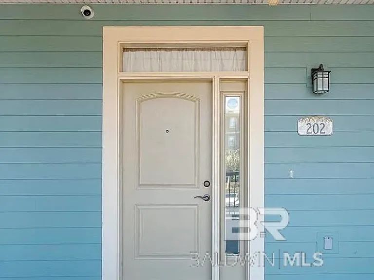 1430 Regency Rd #H202 — Photo 3