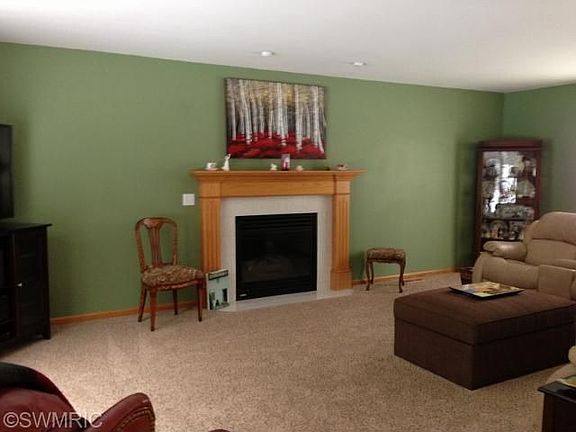 2nd image of 14843 Woodside Trl