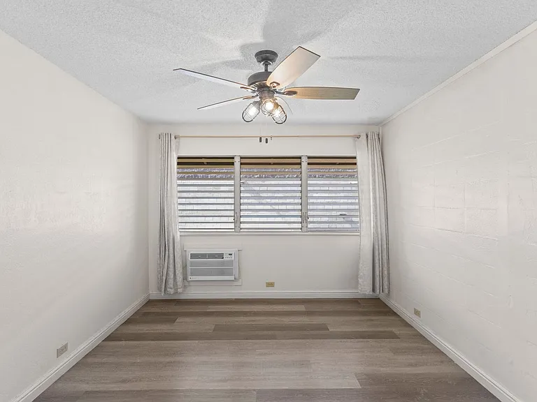 4210-3 Keanu St #205 — Photo 19