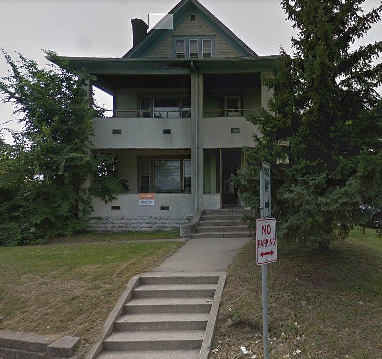 1st image of 816 University Ave SE #1
