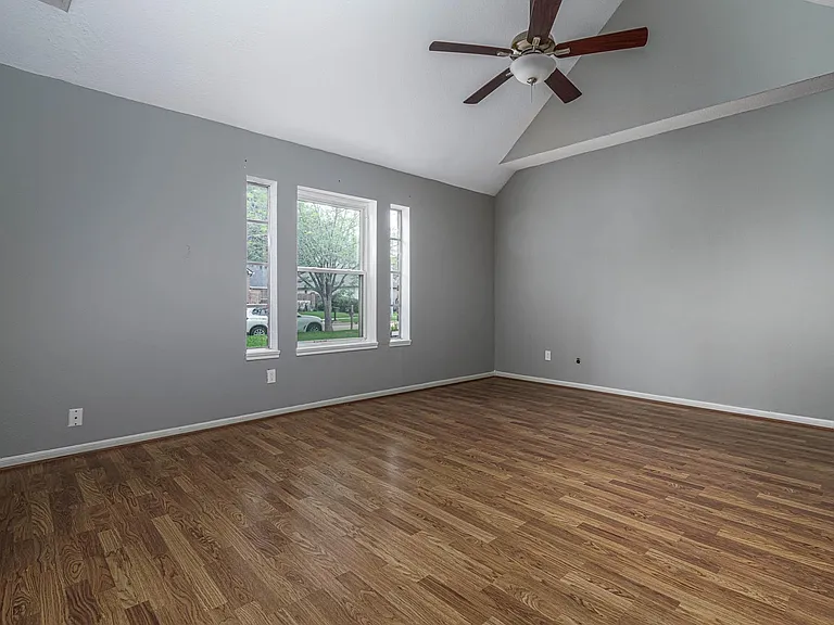 2287 Woodland Springs St — Photo 21