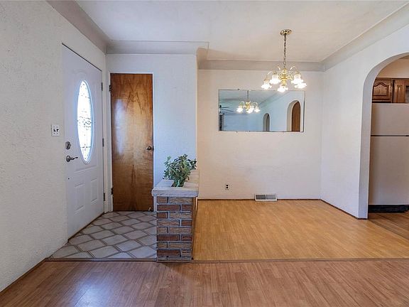 4th image of 345 Vanpreter Ave