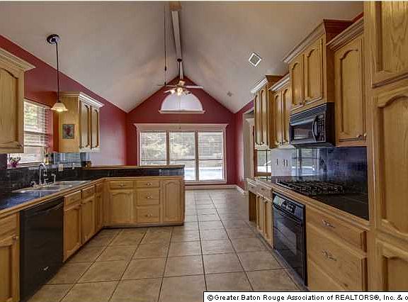 5th image of 14144 Twelve Oaks Dr