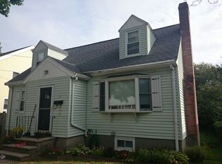 59 Newfield St, West Roxbury, MA 02132