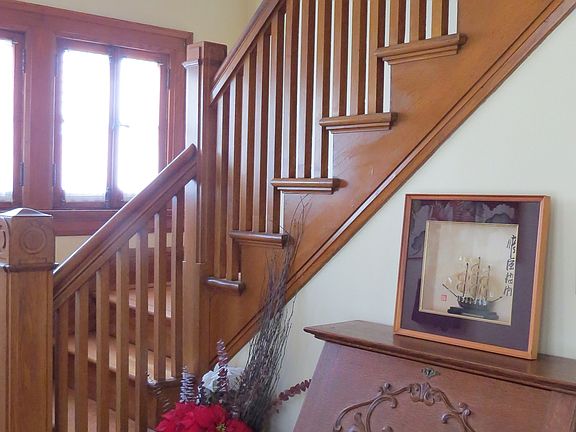 3rd image of 45 Woodbridge Ave