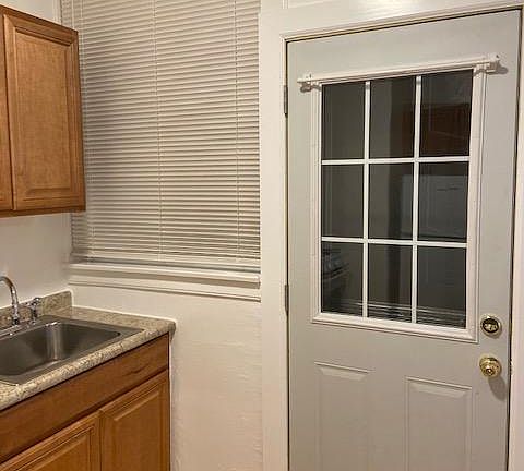 2nd image of 1024 Randolph St APT 1S