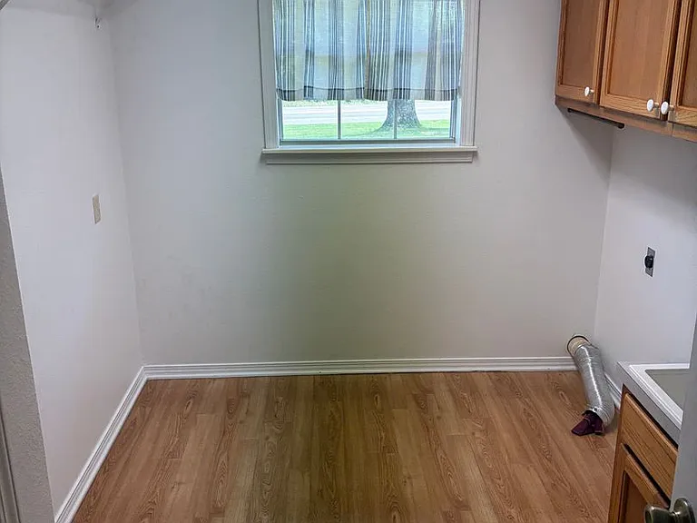 3606 Highway 71 E — Photo 13