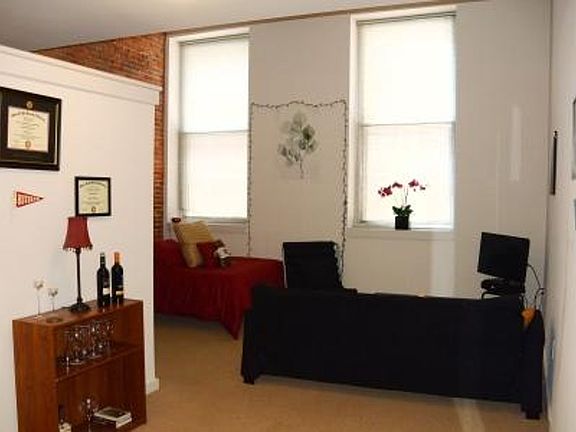 3rd image of 24-30 S Bank St #111