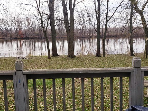 5th image of 9070 Lake Forest Dr