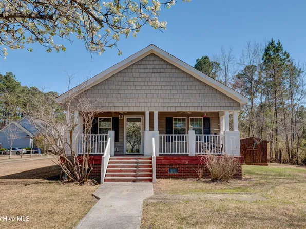 4 Chris Drive, Castle Hayne, NC 28429