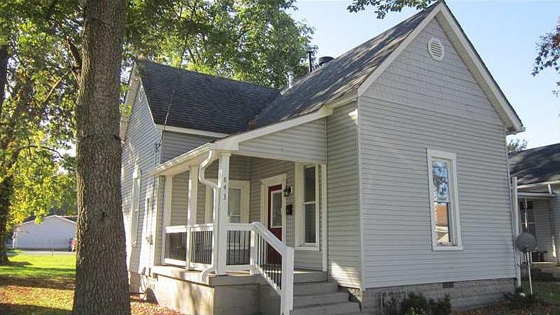 1st image of 843 W Franklin St