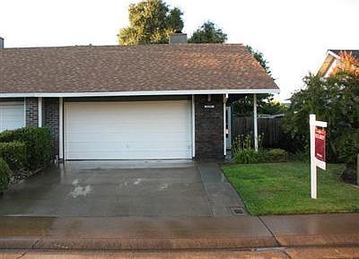 1st image of 6101 S Thornwood Dr