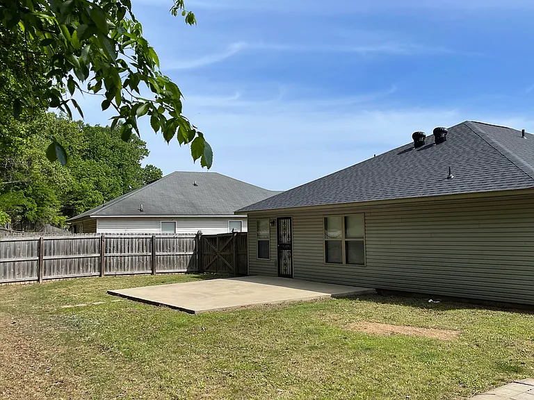 73 Angel Ct — Photo 6