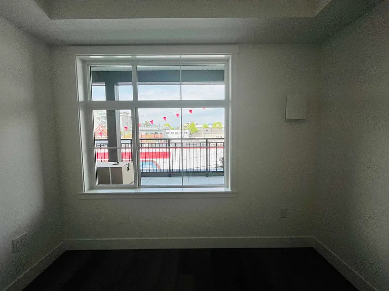 22348 North Ave #316 — Photo 7