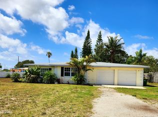 105 W Alachua Ln, Cocoa Beach, FL 32931