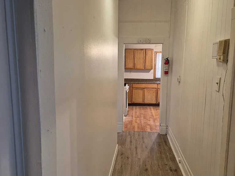2162 Edmund Ave — Photo 11