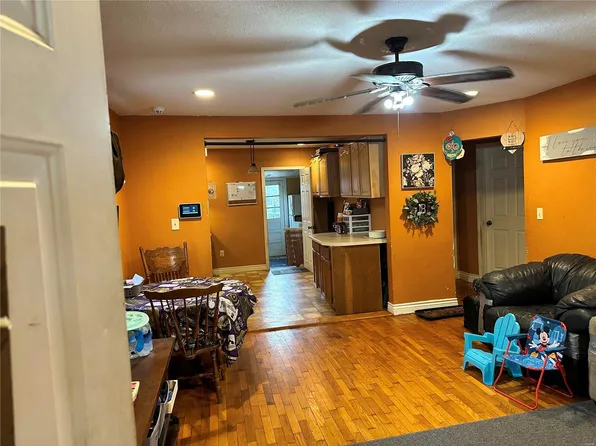 323 Edmondson St, Sikeston, MO 63801