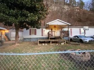 3106 Collins Hwy, Pikeville, KY 41501