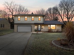 1321 Harris Dr, Waukesha, WI