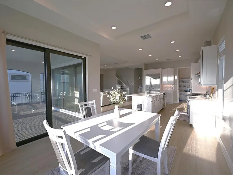 1056 Seagrape Dr — Photo 12