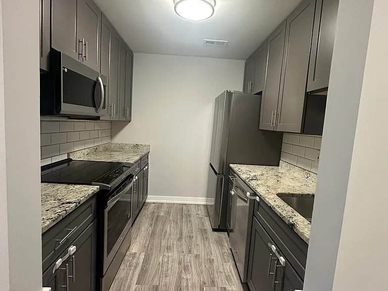 1464 Stonebridge Cir #E7 — Photo 6